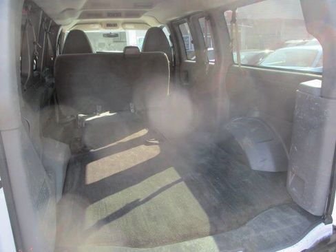 Used 2011 Chevrolet Express 1500 LT w/ LT Preferred Equipment Group image 9