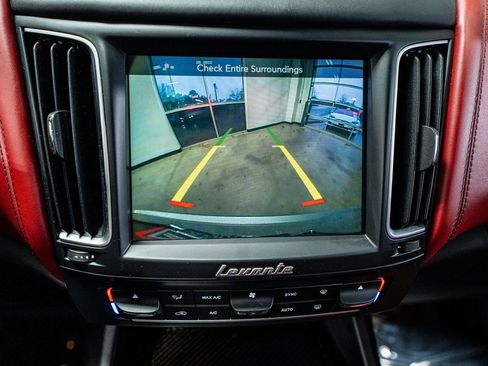 Used 2018 Maserati Levante S GranSport image 50