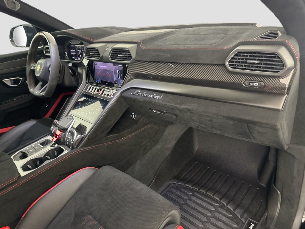 Used 2024 Lamborghini Urus Performante AWD/4WD image 32