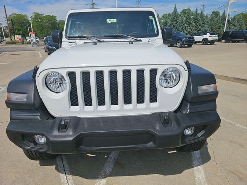 Used 2023 Jeep Wrangler Unlimited Sport AWD/4WD image 4