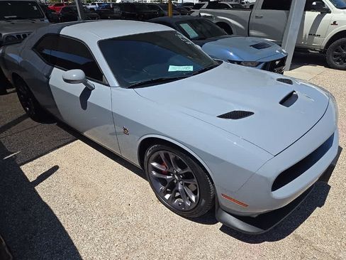 Used 2022 Dodge Challenger R/T Scat Pack w/ Plus Package RWD image 2