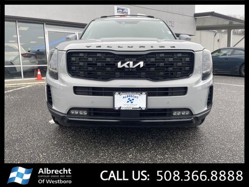 Used 2022 Kia Telluride SX w/ SX Prestige Package image 8