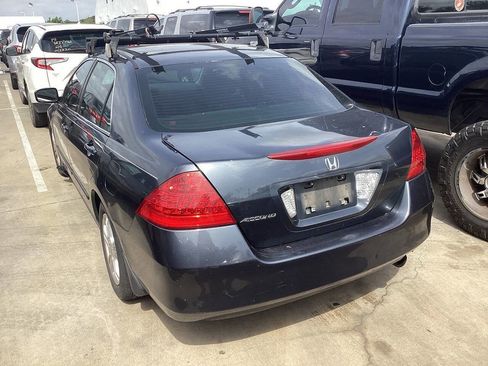 Used 2006 Honda Accord SE image 2