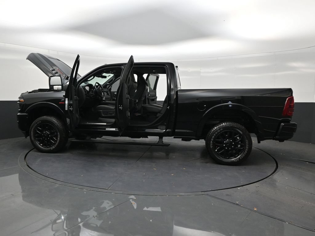 Used 2026 RAM 2500 Limited AWD/4WD image 30