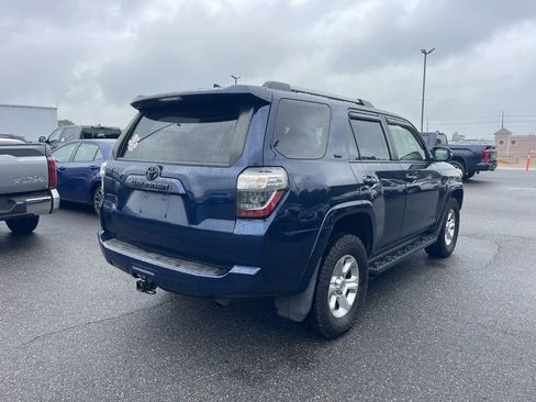 Used 2020 Toyota 4Runner SR5 Premium w/ Moonroof Package AWD/4WD image 5