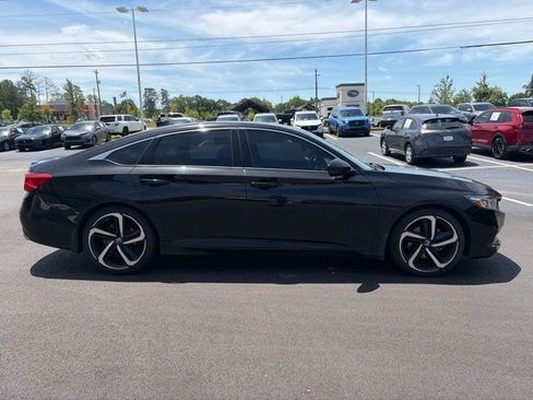Used 2021 Honda Accord Sport image 8