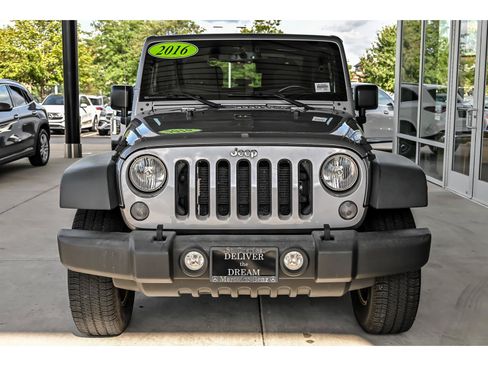 Used 2016 Jeep Wrangler Sport w/ Quick Order Package 24S AWD/4WD image 4