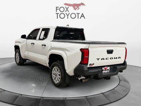 Used 2025 Toyota Tacoma SR w/ SR Upgrade Package AWD/4WD image 4