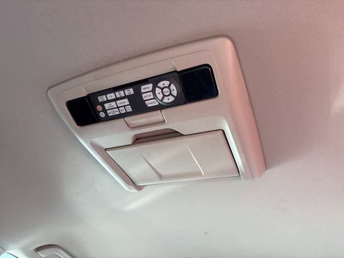 Used 2016 Honda Odyssey SE image 10