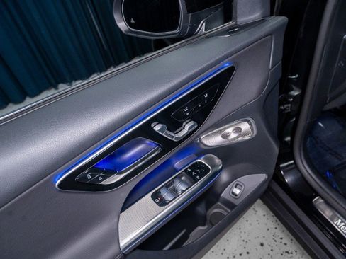 New 2026 Mercedes-Benz GLC 300 image 11