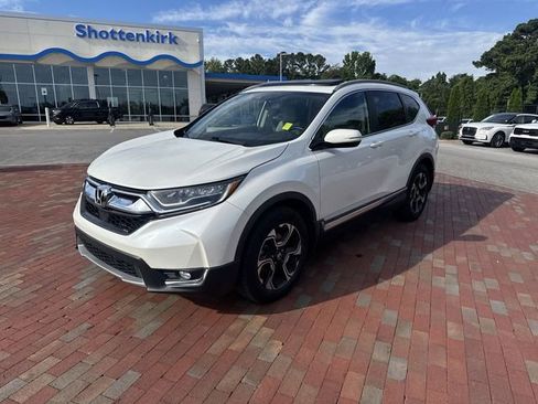Used 2018 Honda CR-V Touring image 1