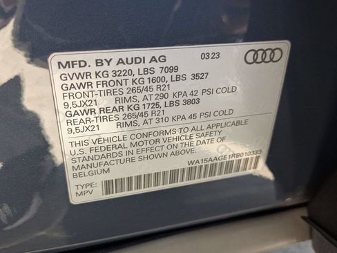 Used 2024 Audi Q8 e-tron Premium Plus w/ Premium Plus Package AWD/4WD image 17
