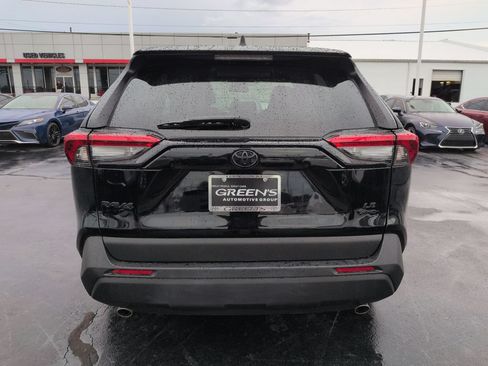 Certified 2025 Toyota RAV4 LE AWD/4WD image 4