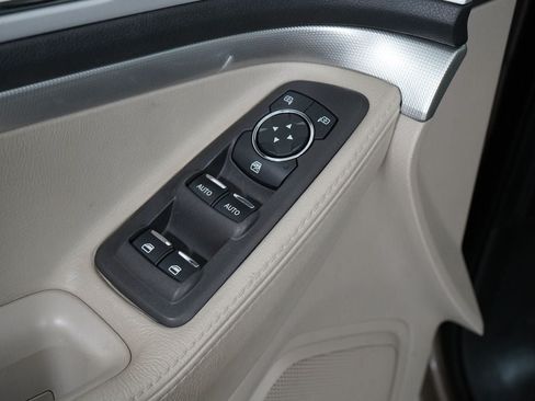 Used 2015 Ford Explorer XLT w/ Equipment Group 202B FWD image 27