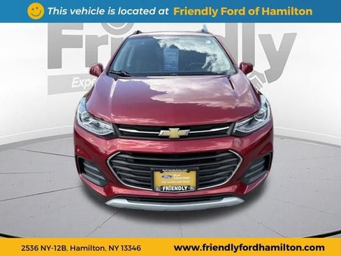 Used 2020 Chevrolet Trax LT w/ Driver Confidence Package AWD/4WD image 13