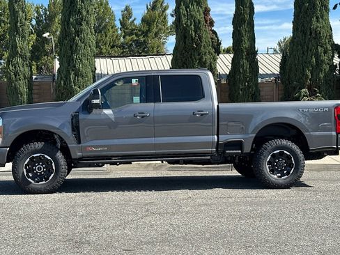 New 2026 Ford F250 Platinum w/ Tremor Off-Road Package AWD/4WD image 7
