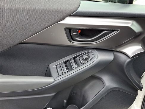 Certified 2025 Subaru Impreza 2.0i image 12