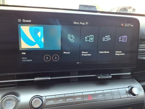 Used 2025 Hyundai Kona SEL FWD image 13