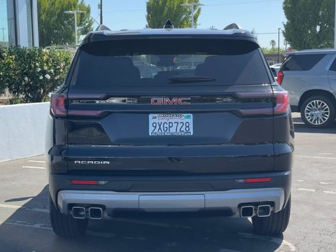 Used 2025 GMC Acadia Elevation FWD image 6