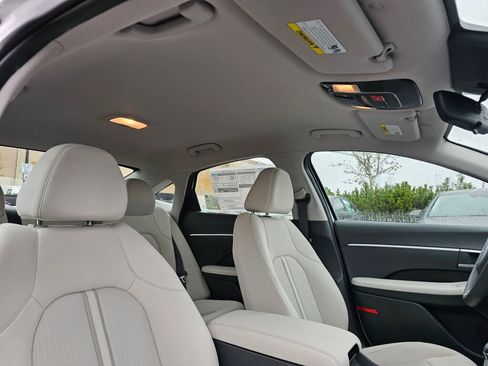 New 2025 Hyundai Sonata SE image 11