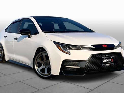 Used 2020 Toyota Corolla SE image 3