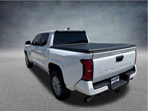 Used 2024 Toyota Tacoma SR5 RWD image 8