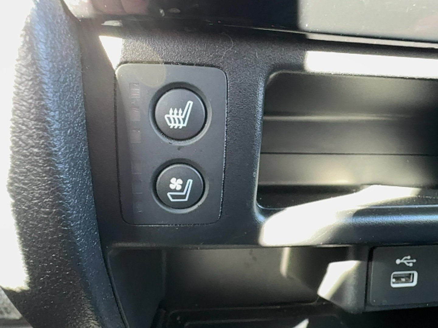 Used 2025 Honda Passport Black Edition image 37