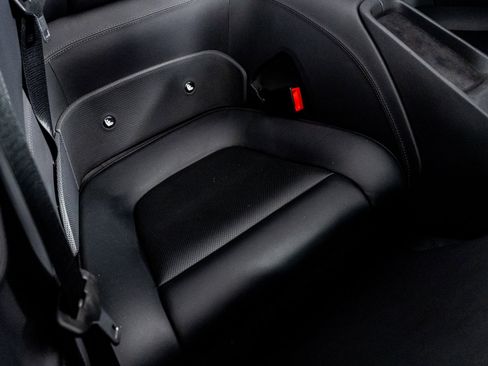 Used 2019 Ferrari Portofino image 35