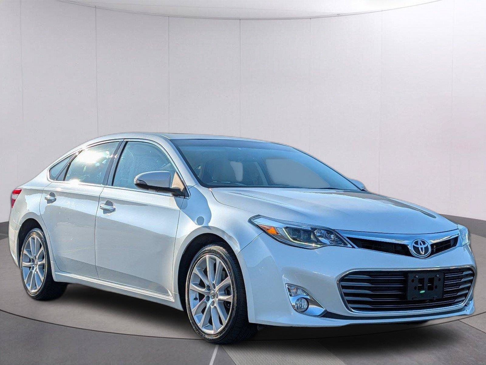 Used 2013 Toyota Avalon Limited FWD image 8