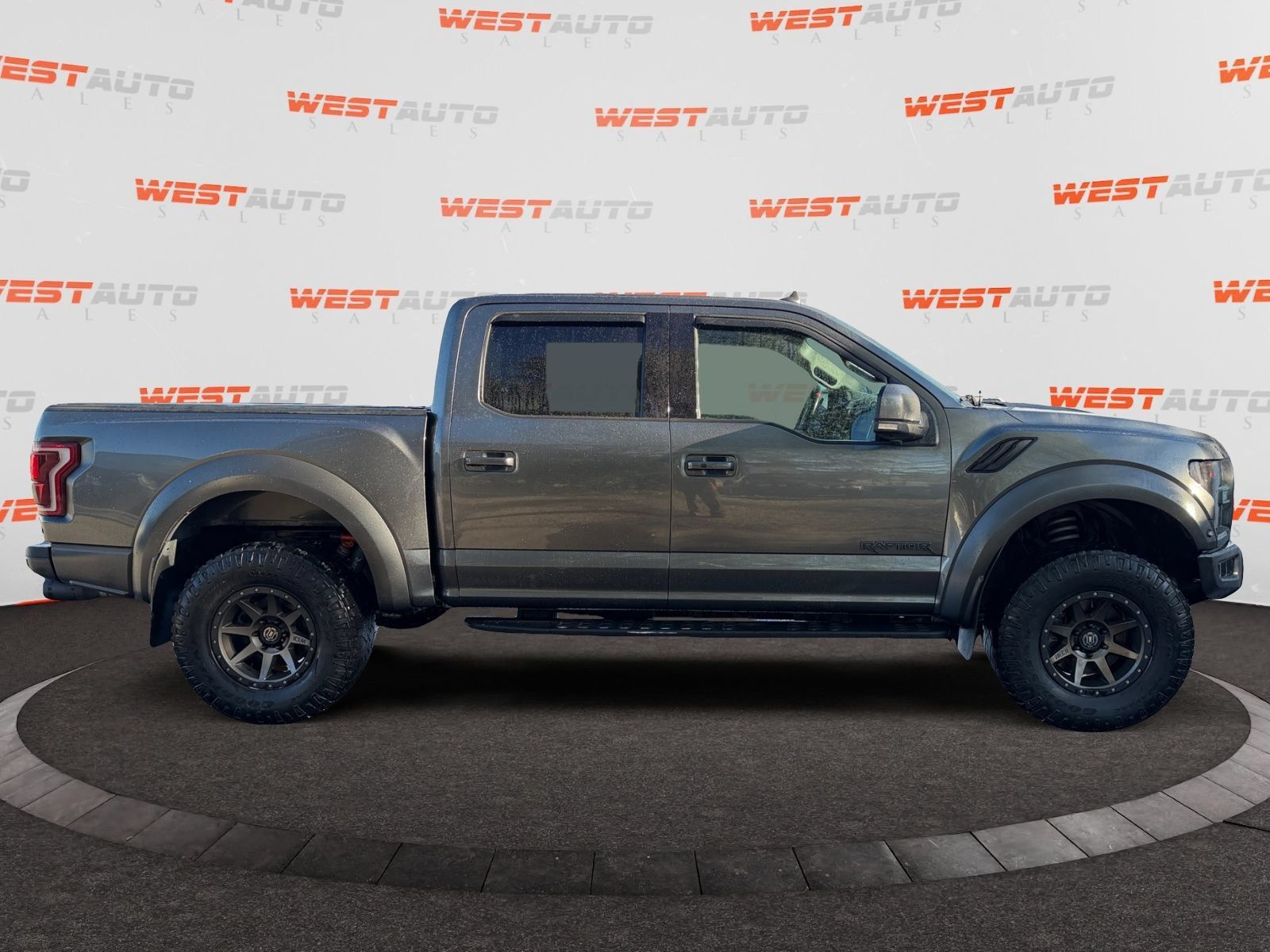 Used 2019 Ford F150 Raptor w/ Equipment Group 802A Luxury AWD/4WD image 6