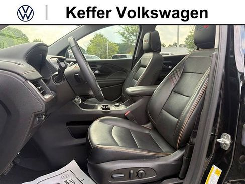 Used 2023 GMC Terrain AT4 AWD/4WD image 12