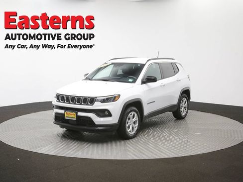 Used 2024 Jeep Compass Latitude AWD/4WD image 50