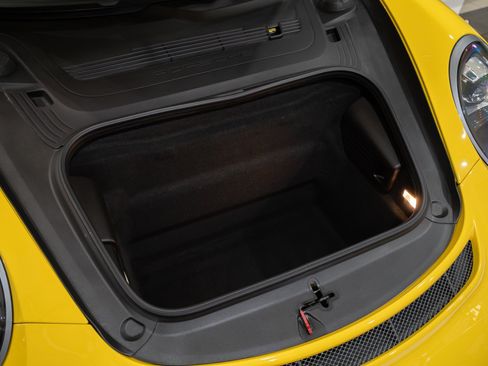 Used 2018 Porsche 911 GT3 RWD image 49