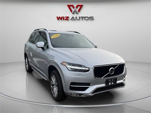 Used 2018 Volvo XC90 T5 Momentum w/ Convenience Package image 5