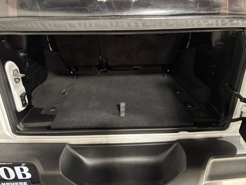 Used 2018 Jeep Wrangler Unlimited Sport S AWD/4WD image 25