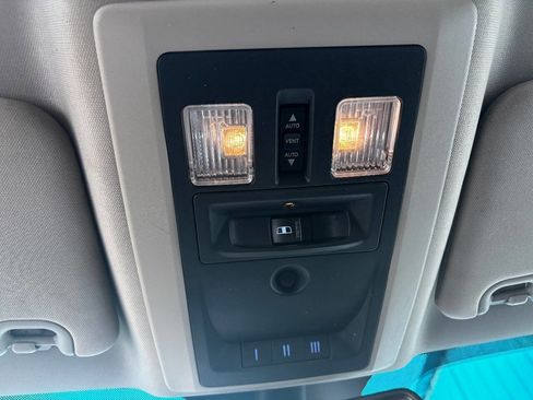 Used 2015 RAM 2500 Longhorn w/ Convenience Group image 25