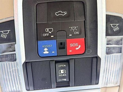 Used 2021 RAM 1500 Laramie AWD/4WD image 52