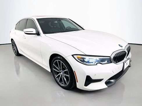 Used 2019 BMW 330i Sedan w/ Convenience Package RWD image 3