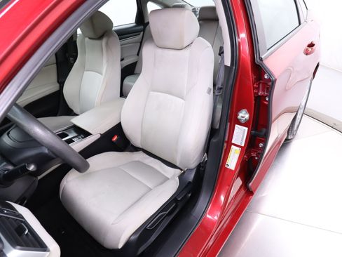 Used 2018 Honda Accord LX image 16