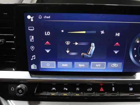 Used 2023 Chevrolet Silverado 1500 High Country w/ High Country Premium Package AWD/4WD image 59