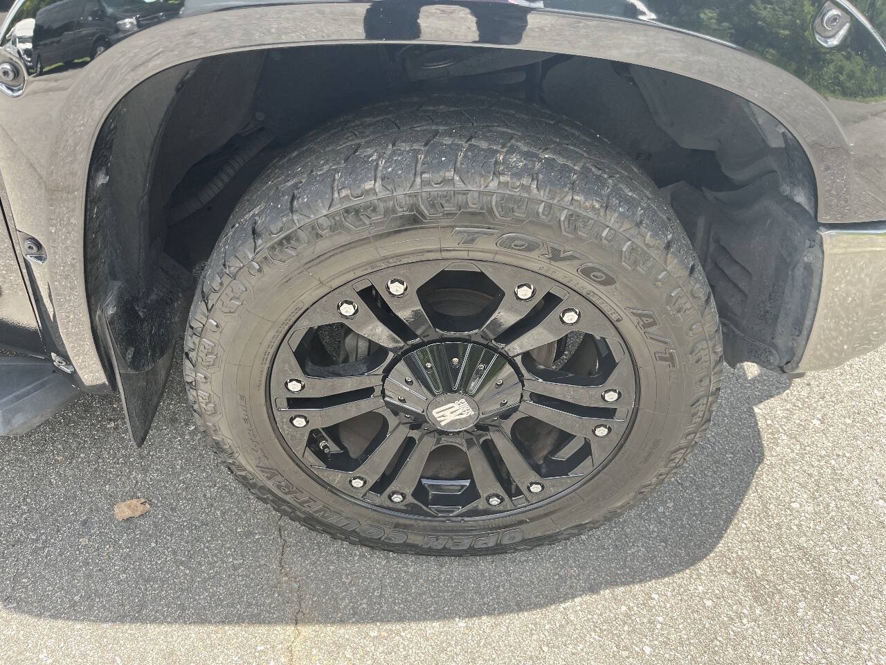 Used 2018 Toyota Tundra SR5 w/ SR5 Upgrade Package AWD/4WD image 21