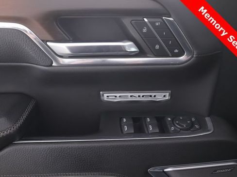 Used 2024 GMC Sierra 1500 Denali AWD/4WD image 21