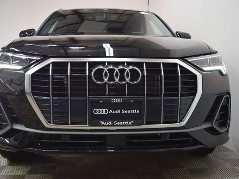 New 2025 Audi Q3 2.0T Premium Plus w/ Premium Plus Package image 3