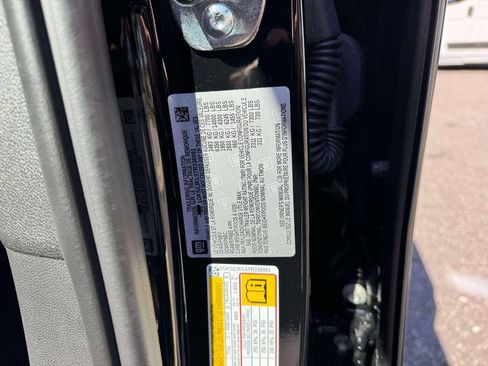 Used 2026 GMC Yukon XL Denali w/ Sun & Power Step Package AWD/4WD image 13