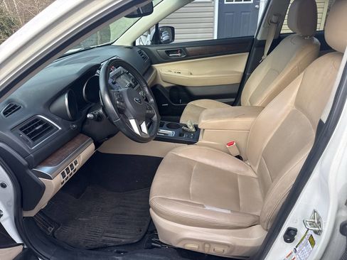 Used 2016 Subaru Outback 2.5i Limited image 9