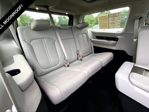 Used 2022 Jeep Grand Wagoneer Series I AWD/4WD image 28