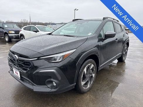 Used 2025 Subaru Crosstrek 2.5i Limited w/ Crosstrek Mirror Package image 3