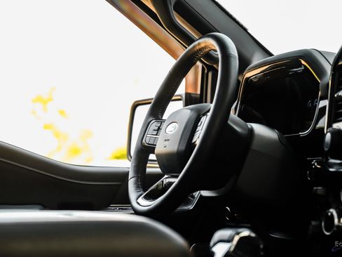 Used 2023 Ford F150 Lariat w/ Equipment Group 502A High image 60