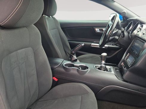 Used 2019 Ford Mustang GT RWD image 6
