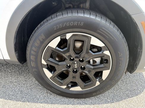 Used 2024 Kia Sorento S AWD/4WD image 23